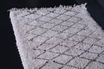 Long white Moroccan shaggy rug 2.8 X 7.5 Feet