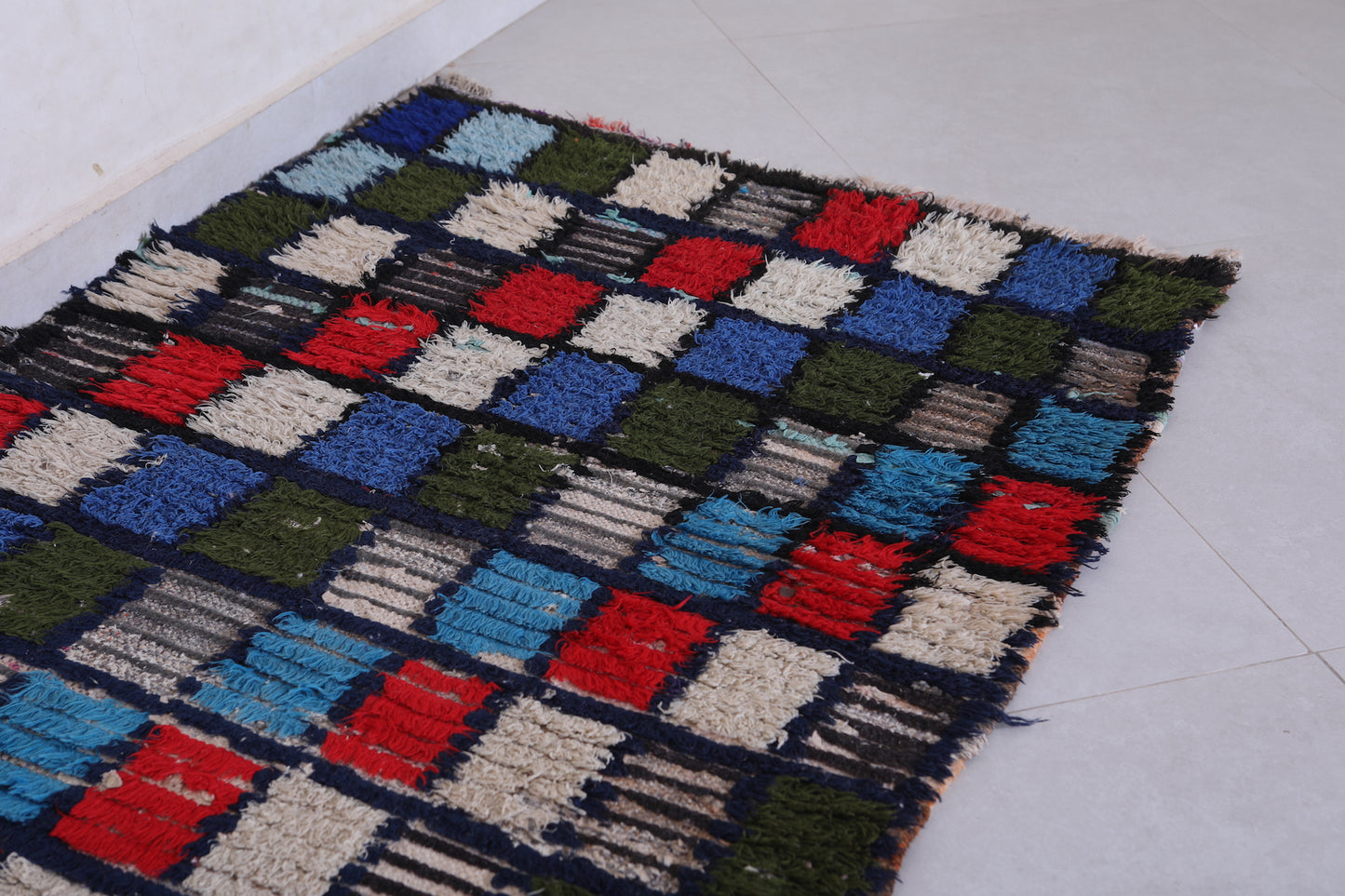 Vintage checkered rug 2.9 X 6.1 Feet