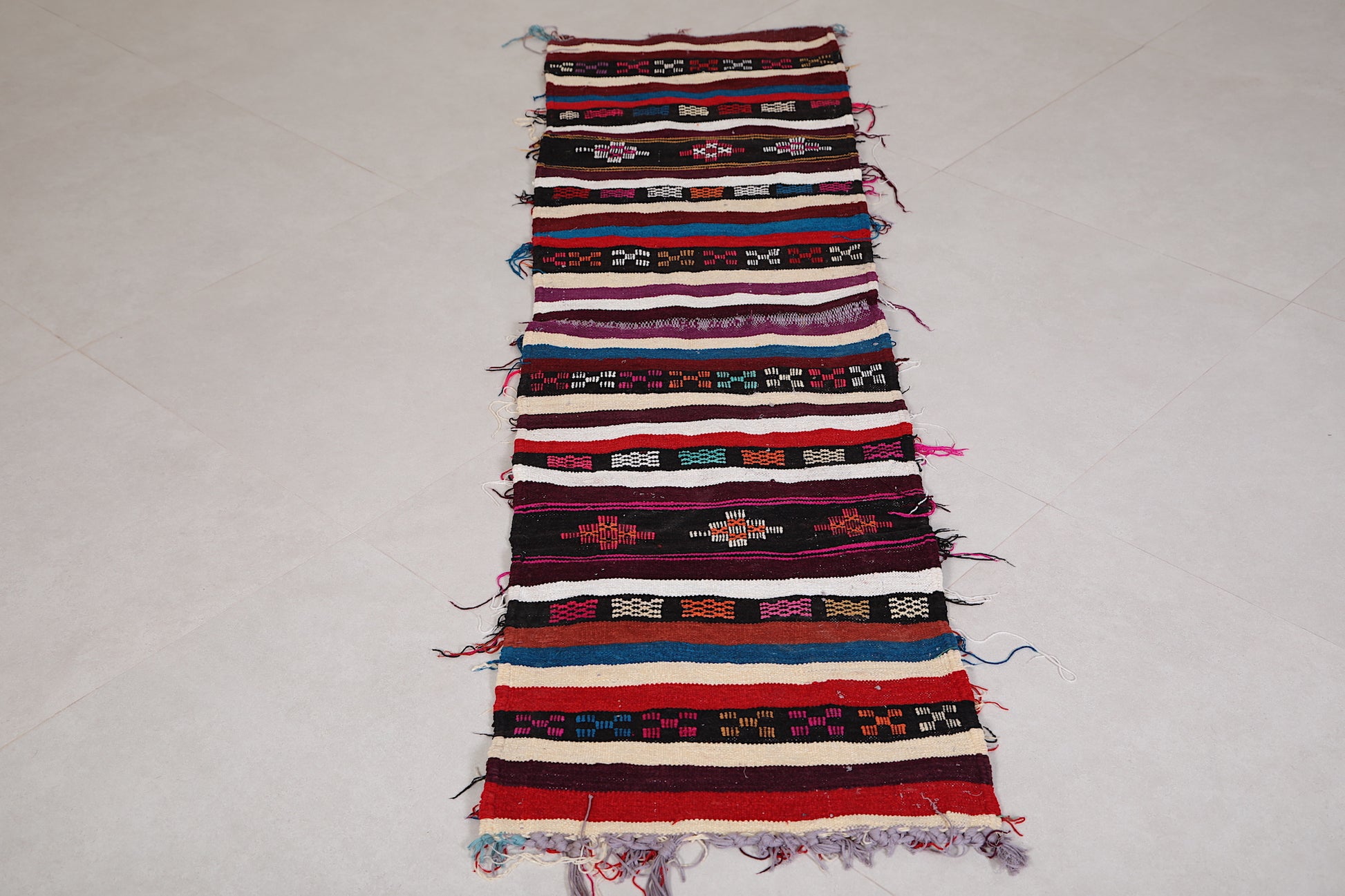 Vintage moroccan berber handwoven kilim runner rug 1.6 FT X 6.1 FT