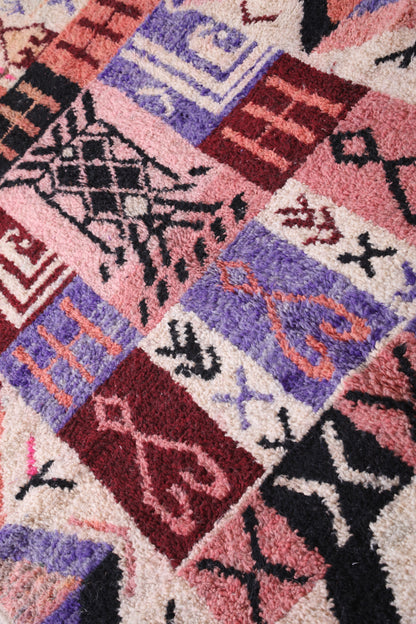 Moroccan rug 4.7 X 8.3 Feet