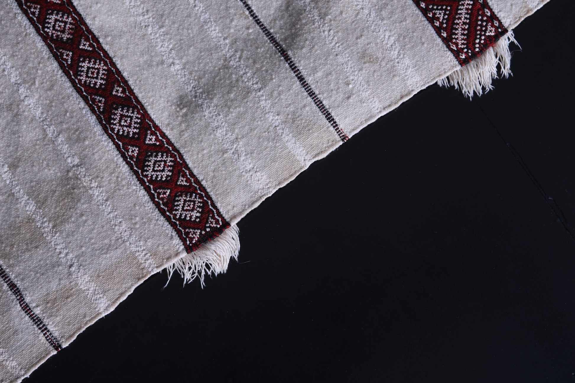 Striped berber rug blanket 3.7 FT X 5.9 FT