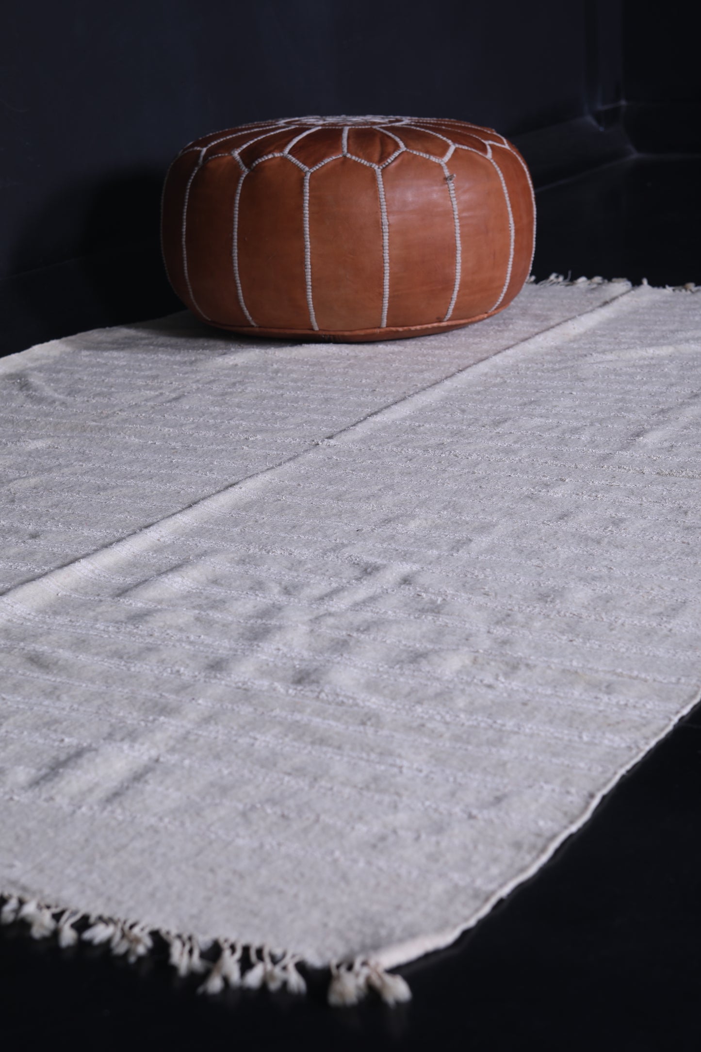Vintage moroccan handwoven kilim 4.5 FT X 7.2 FT