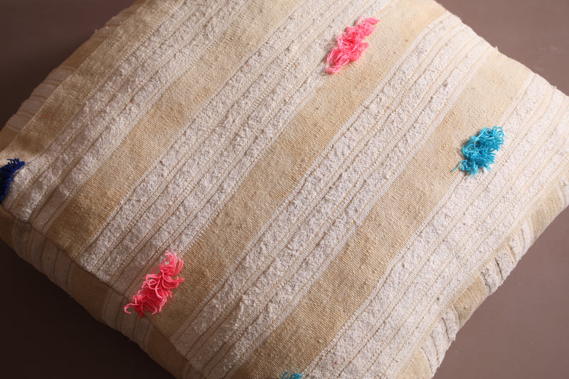 Two Ottoman pillows in beige kilim - Moroccan kilim pouf