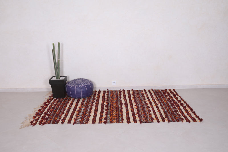 Handwoven Moroccan Kilim Rug - 4.9x8.3 ft - Handwoven Kilim