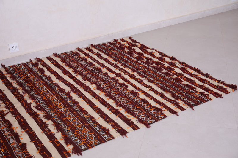 Handwoven Moroccan Kilim Rug - 4.9x8.3 ft - Handwoven Kilim