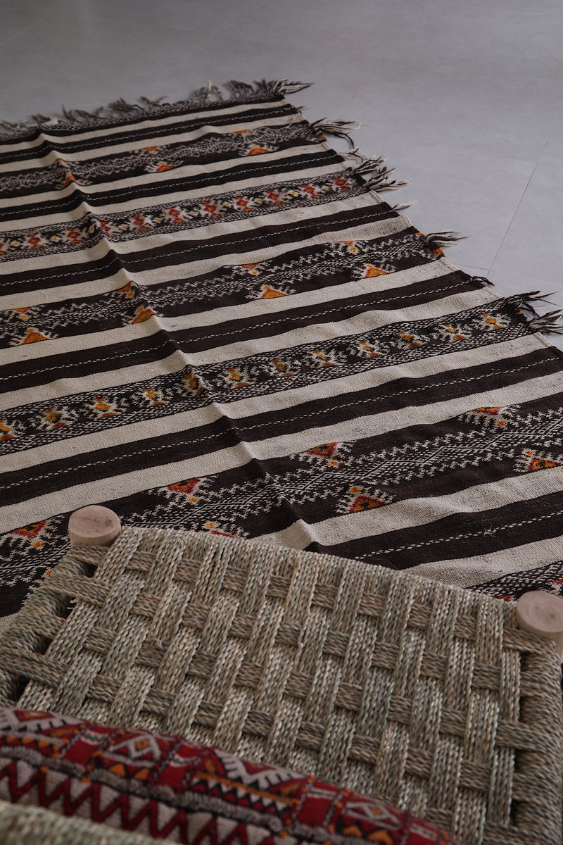 Handwoven Kilim Rug 4.5 FT X 8.5 FT – Traditional Moroccan Design - Handwoven Kilim