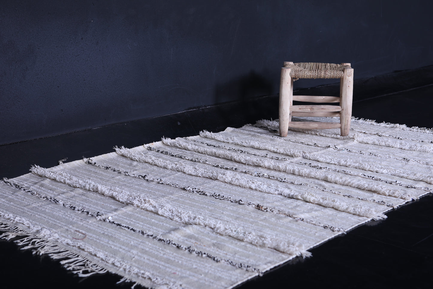Moroccan berber blanket rug 4 ft x 6.8 ft