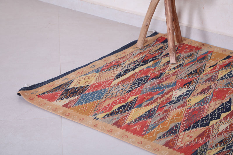 Moroccan handwoven kilim 3.5 FT X 5.8 FT