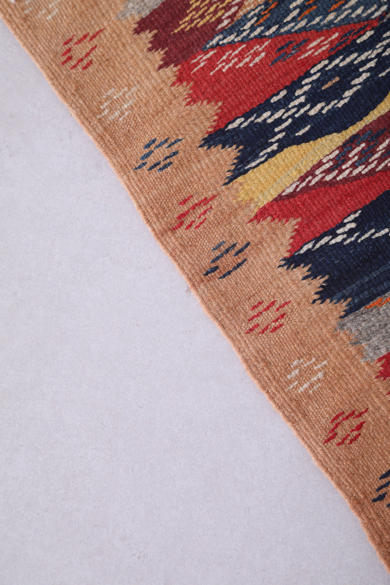 Moroccan handwoven kilim 3.5 FT X 5.8 FT