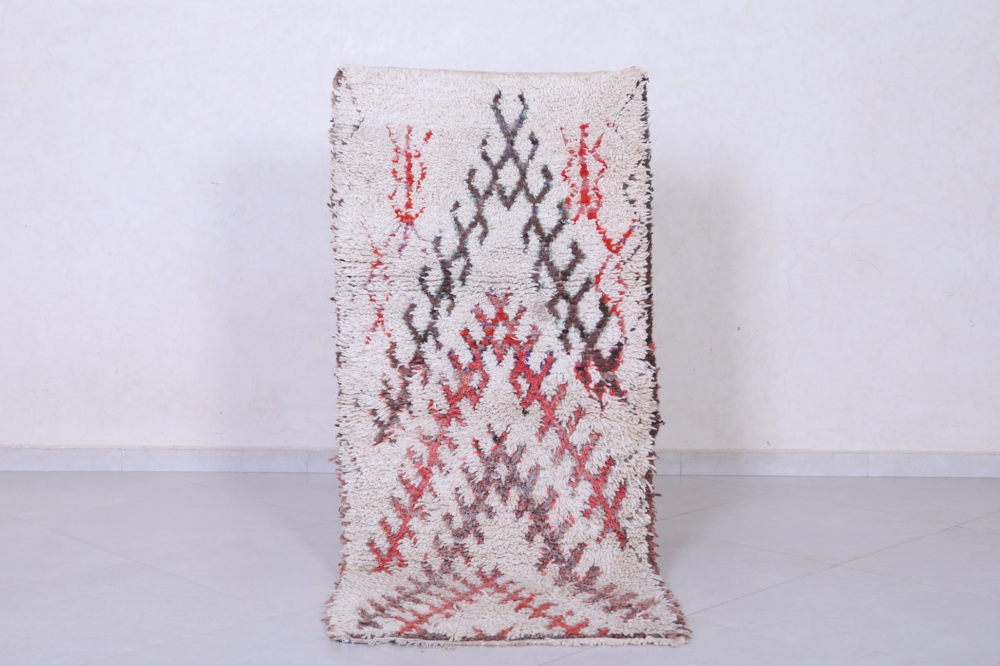 Vintage handmade moroccan berber runner rug 2.4 FT X 5.3 FT