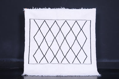 Vintage Moroccan Handwoven Kilim Rug - 3.9x4 FT - Black Diamond Design - Handwoven Kilim