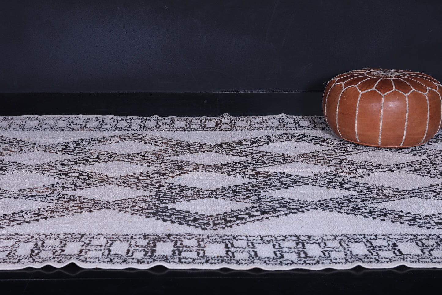 Moroccan rug 6.2 X 8.4 Feet