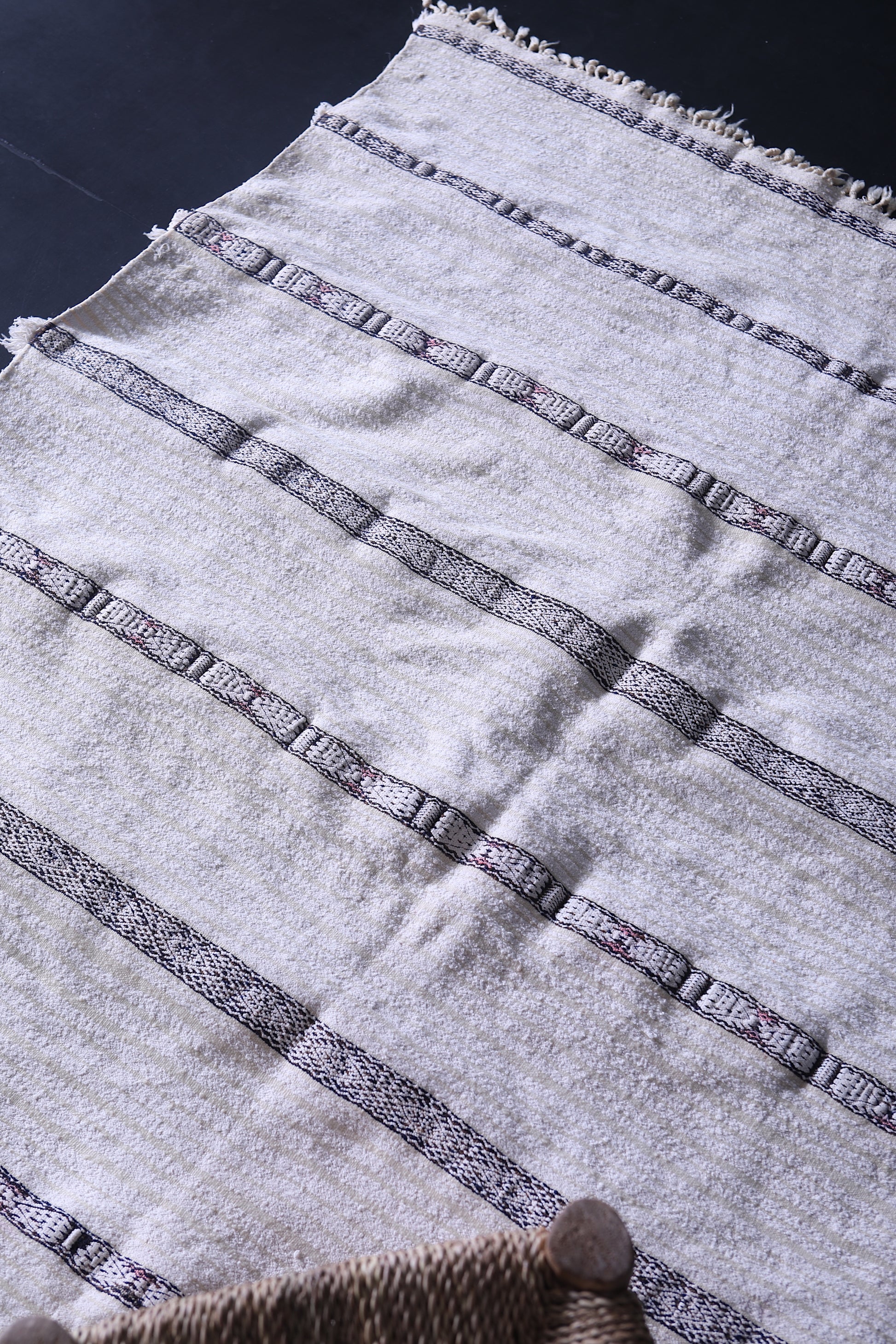 Moroccan berber rug blanket 3.7 FT X 5.2 FT