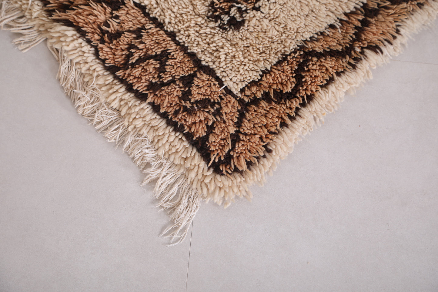 Handmade beni ourain carpet 2.9 X 5.6 Feet