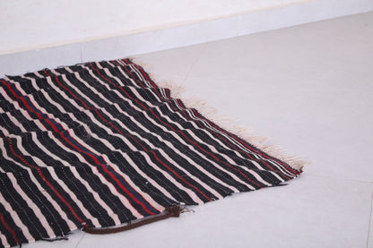 Vintage moroccan handwoven kilim 3.2 FT X 5.1 FT
