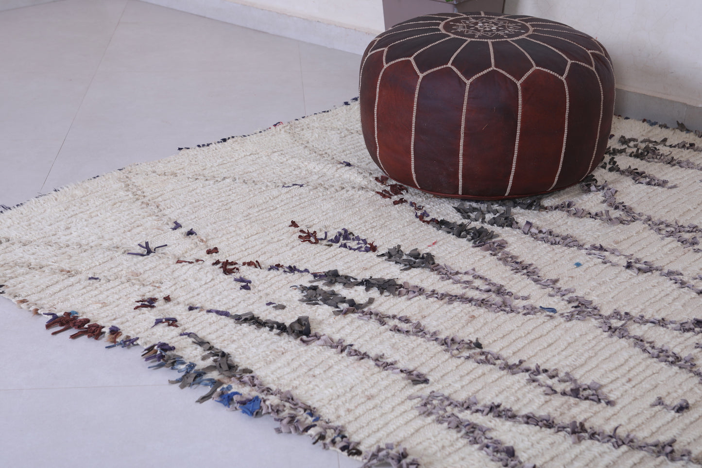 Vintage moroccan rug 5.4 X 7.6 Feet
