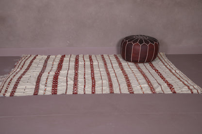 Vintage moroccan handwoven kilim  5 FT X 7.1 FT