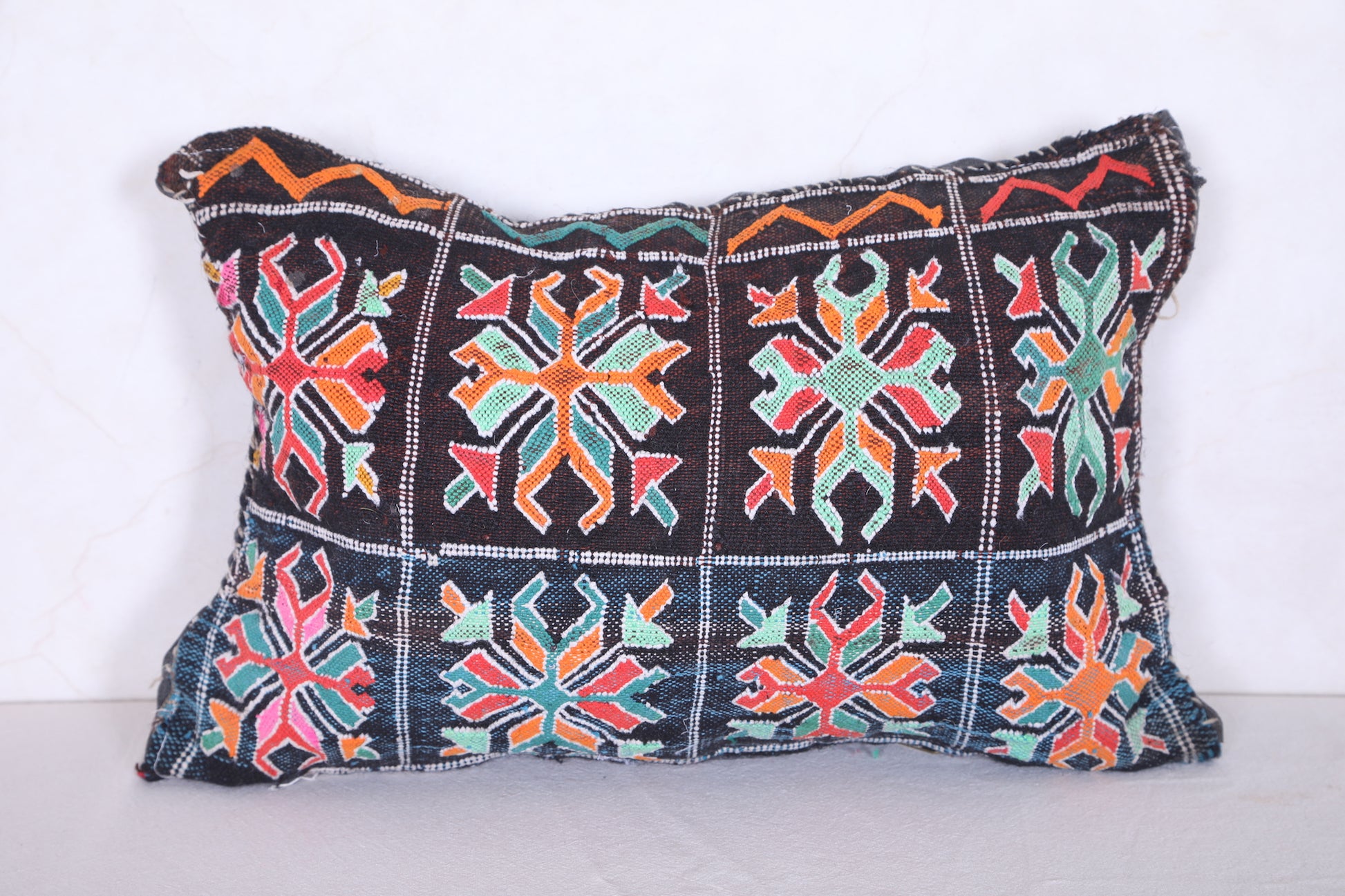 Moroccan handmade kilim pillow 12.5 INCHES X 18.1 INCHES
