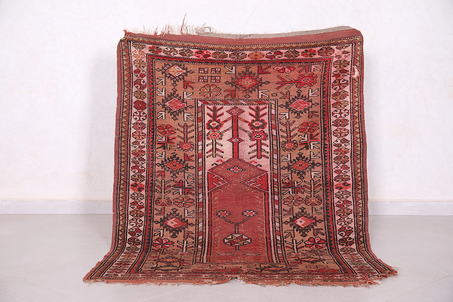 Vintage Moroccan rug 3.7 X 4.7 Feet