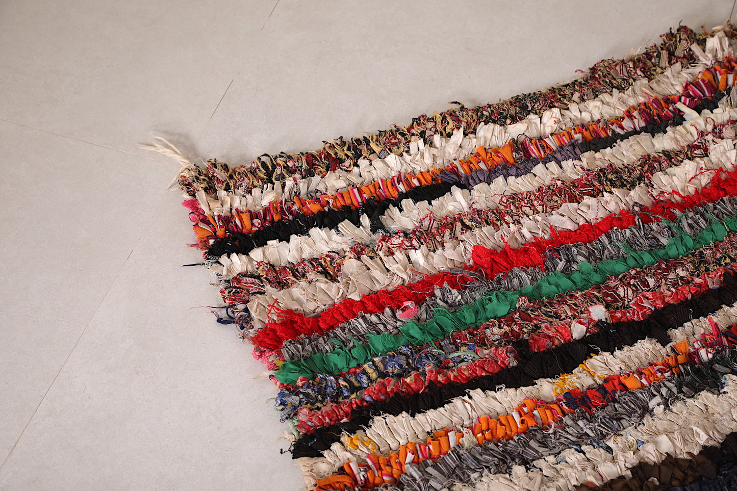 Moroccan Boucherouite rug 4.9 x 8.1 Feet