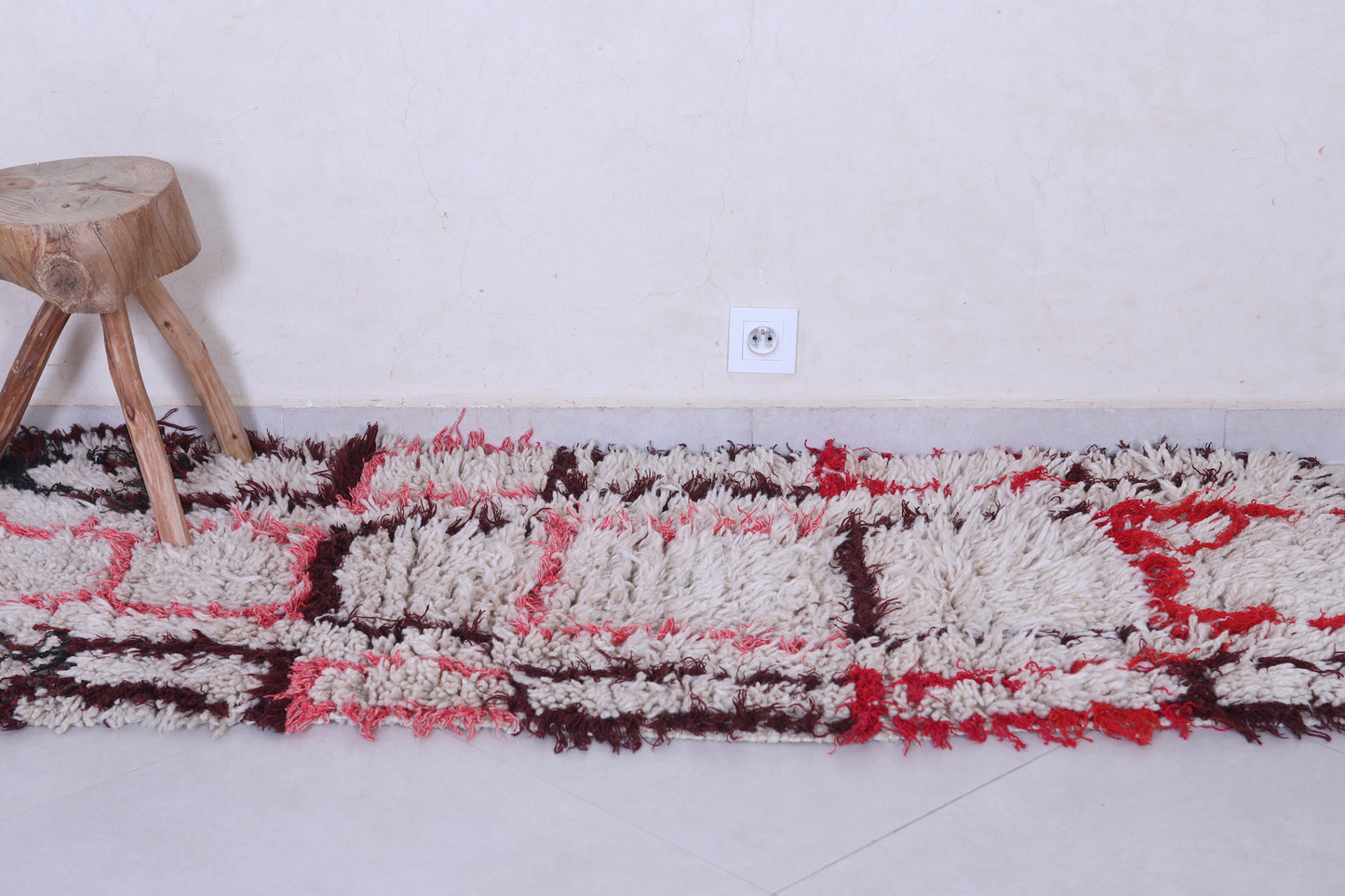 Vintage Handmade Moroccan Berber Rug 2.5 X 5.7 Feet