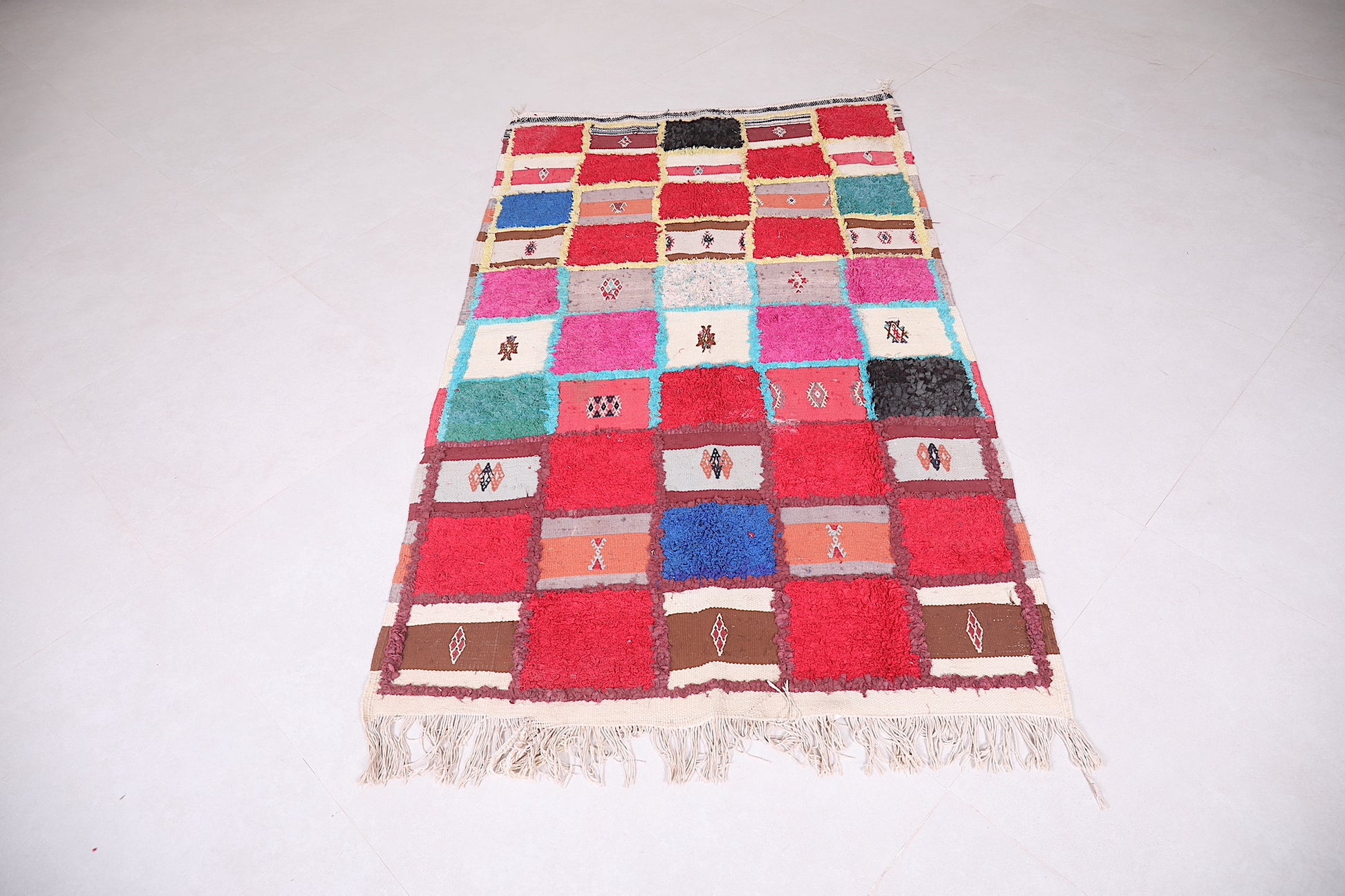 Colorful Berber rug 3.4 X 5.9 Feet