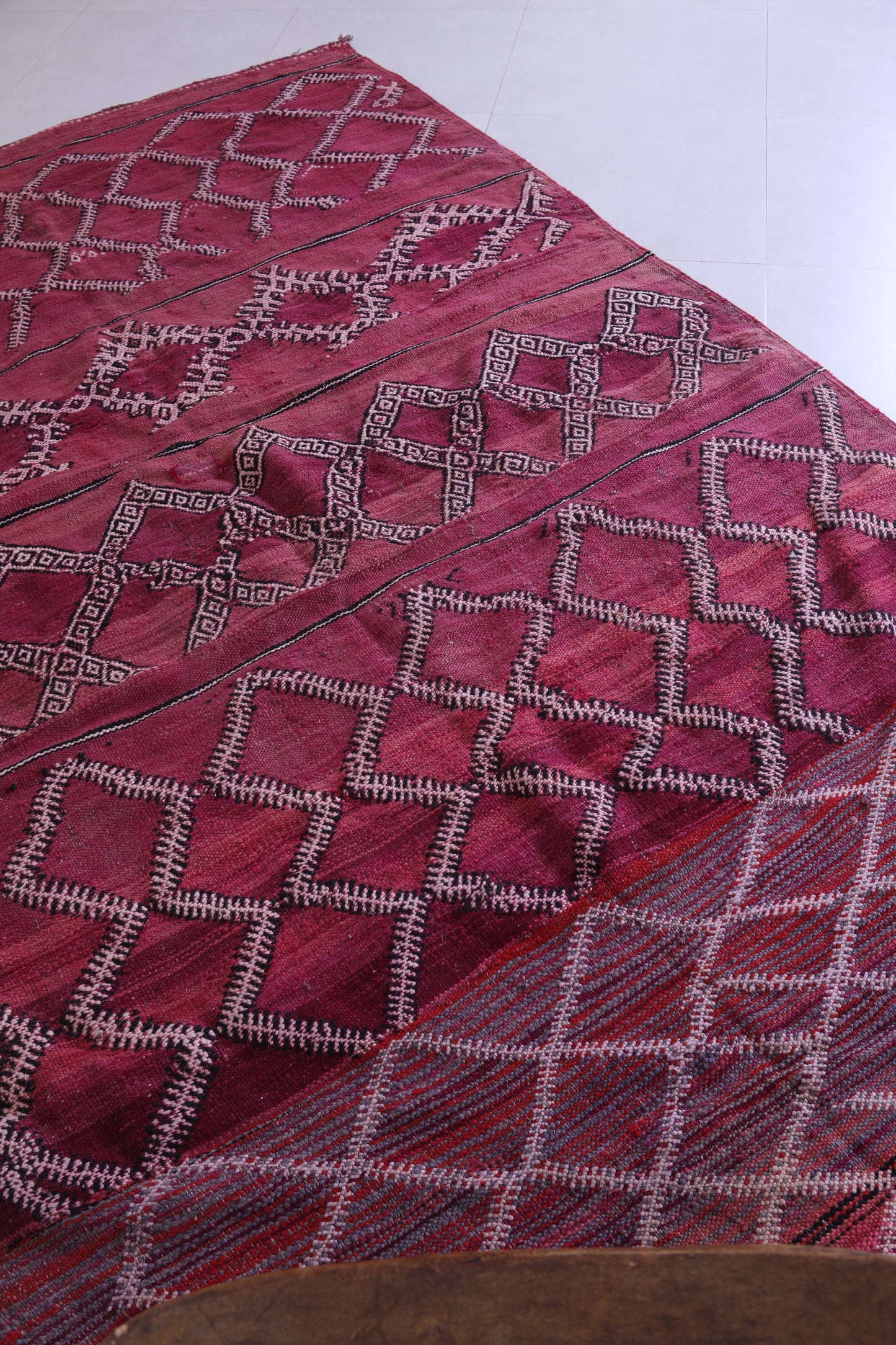 Vintage moroccan rug 5.7 X 10.3 Feet