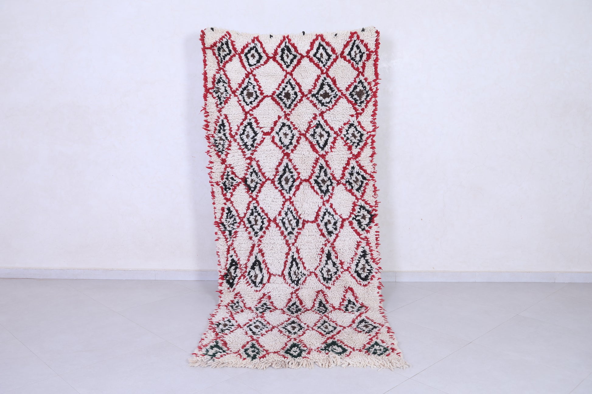 Long Handmade Moroccan Rug Shag 3.4 X 8.4 Feet
