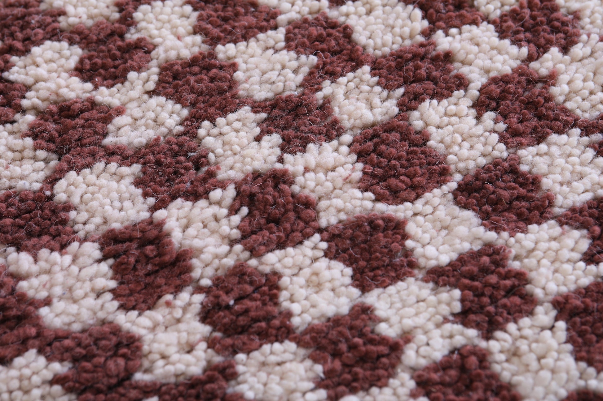 Handmade shaggy checkers rug 4.6 X 6.7 Feet