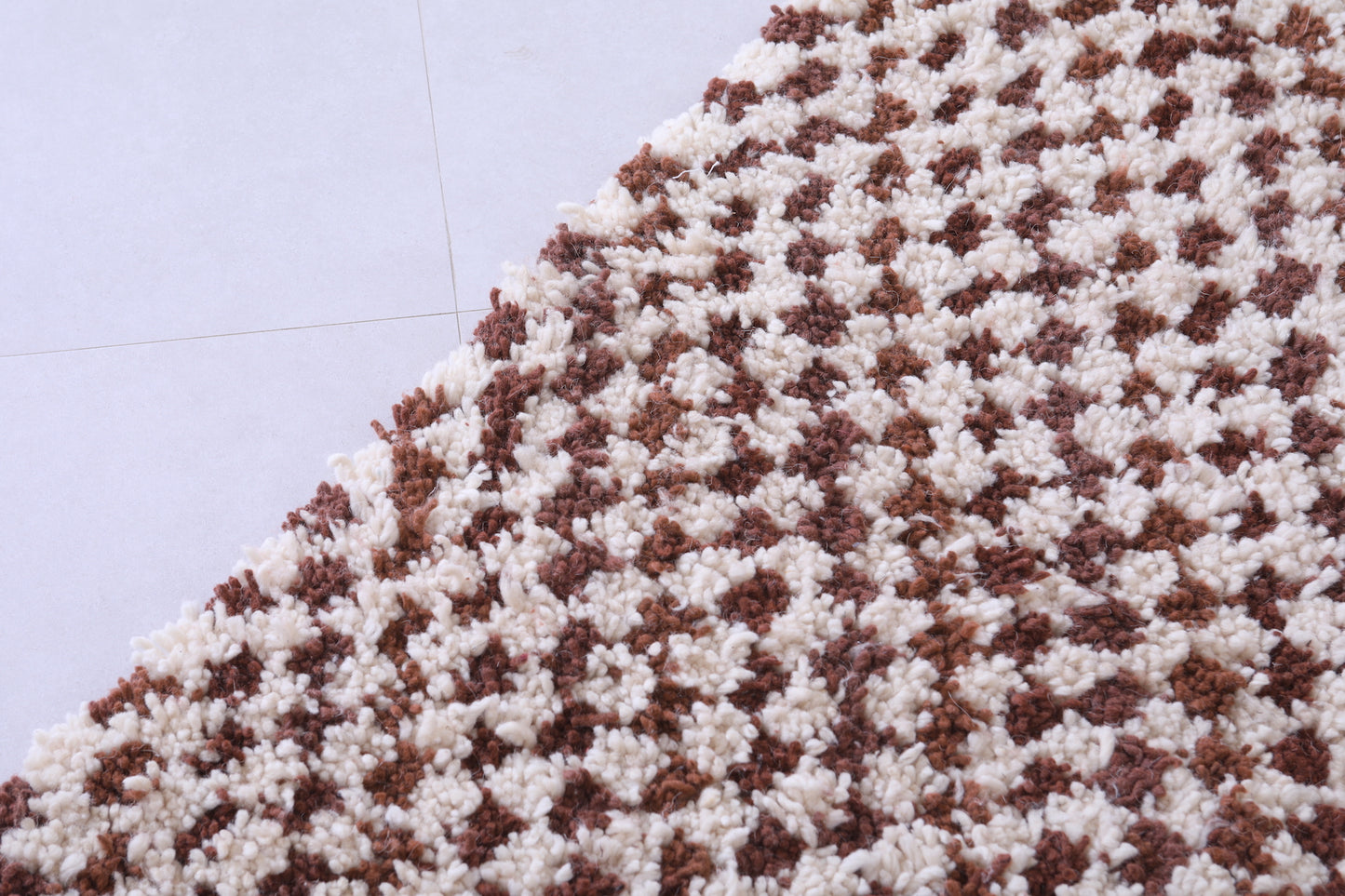 Moroccan shaggy berber rug 4.8 X 6.7 Feet