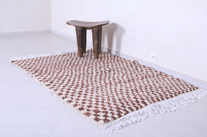 Brown and beige chess rug 4.7 X 6.4 Feet