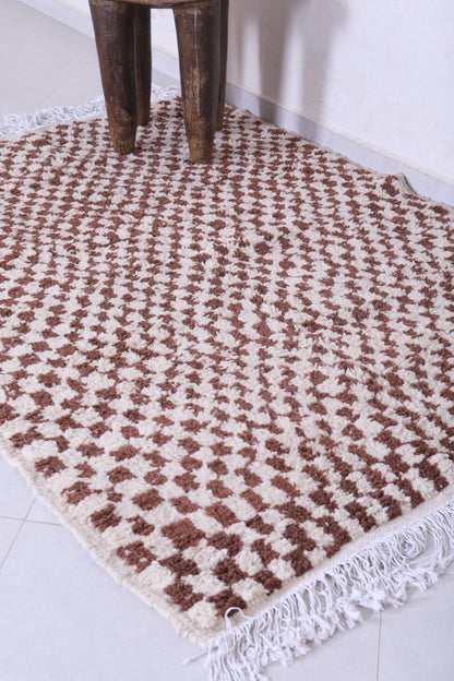 Brown and beige chess rug 4.7 X 6.4 Feet