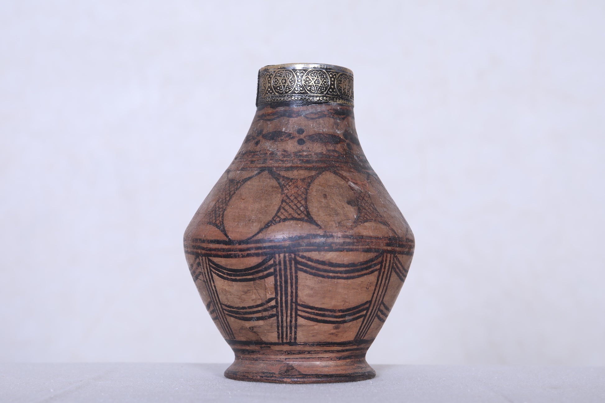 Antique moroccan clay water pot 4.3 INCHES X 6.1 INCHES