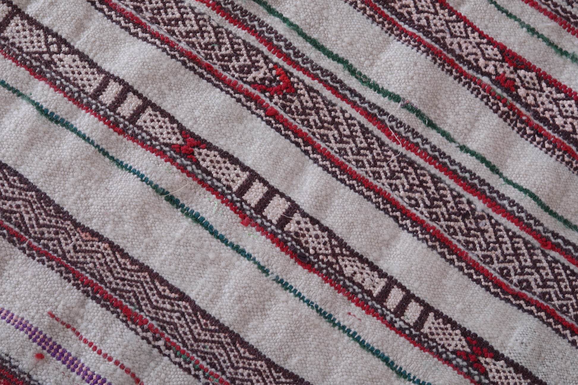 Vintage berber rug 4.8 X 10.5 Feet