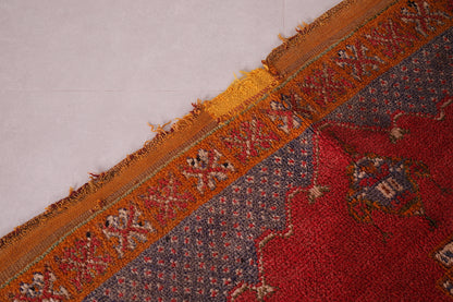 Vintage berber rug rug 4.4 x 7.9 Feet