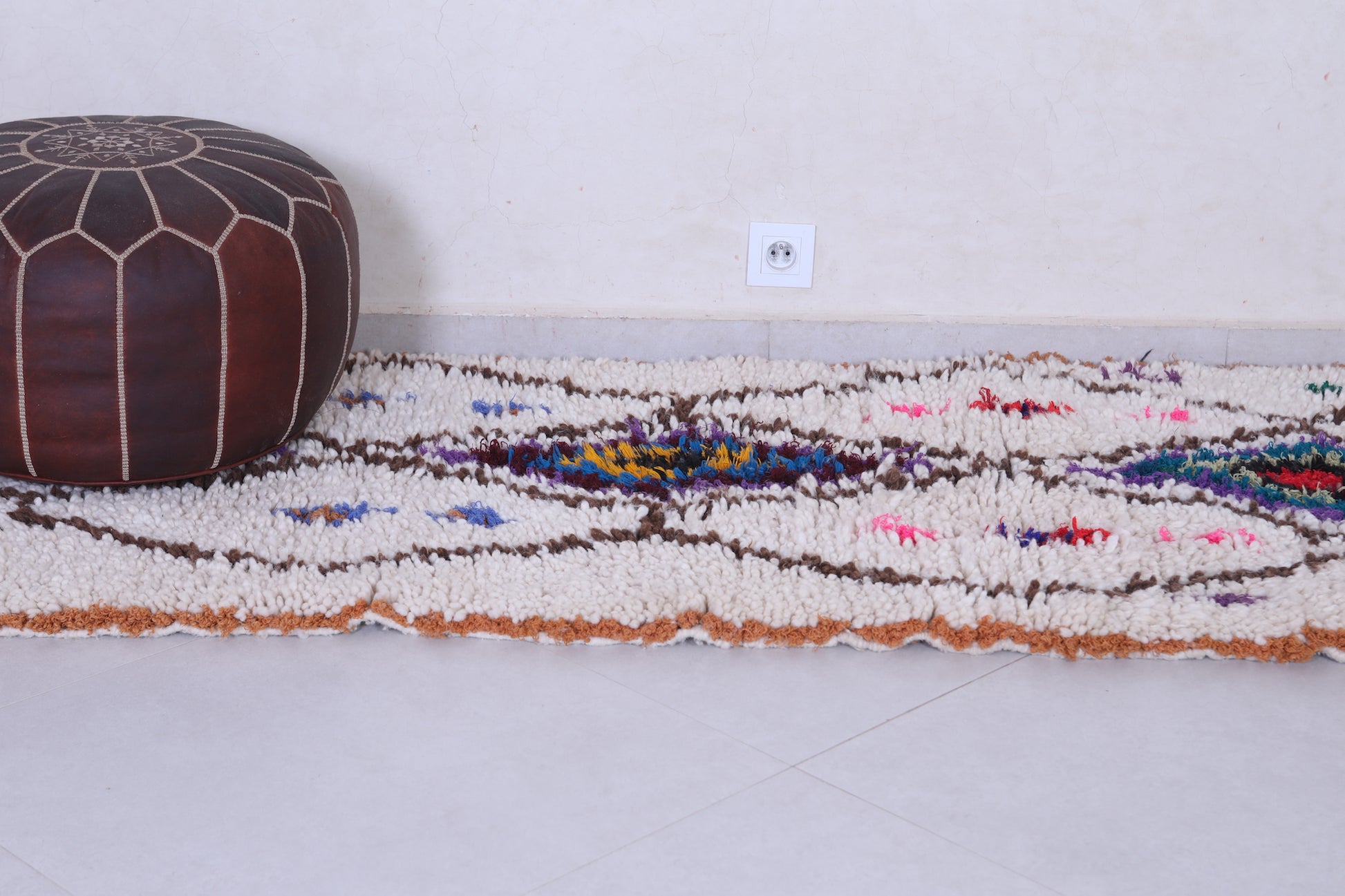 Vintage handmade moroccan berber runner rug 2.7 FT X 7.2 FT