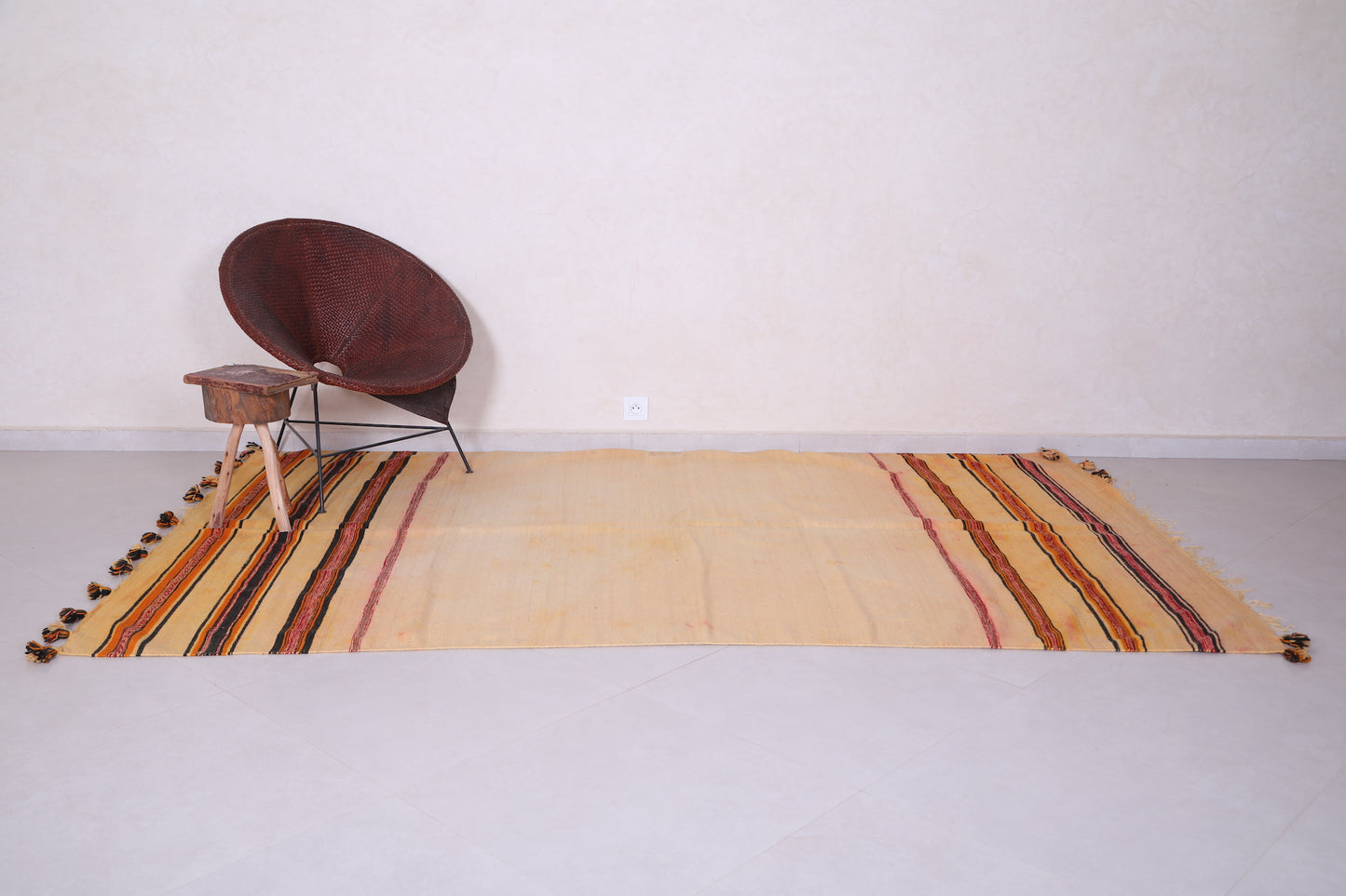 Moroccan Rug 5.7 X 9.5 Feet
