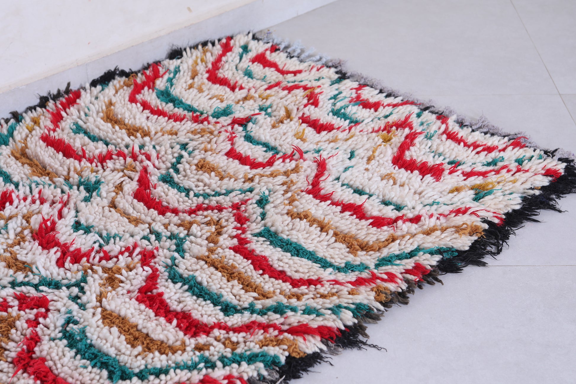Moroccan hallway rug shag 2.8 X 5.7 Feet