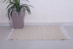 Beige small handmade moroccan berber rug 2.6 X 3.4 Feet