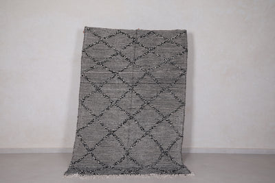 Gray Moroccan Rug - Handwoven Diamond Pattern 4.9 FT X 7.7 FT - Handwoven Kilim