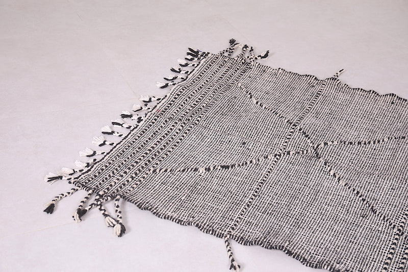 Moroccan Rug - Black and White Geometric Design - 3.3x4.7 ft - Handwoven Kilim