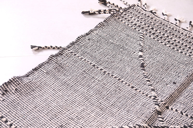 Moroccan Rug - Black and White Geometric Design - 3.3x4.7 ft - Handwoven Kilim