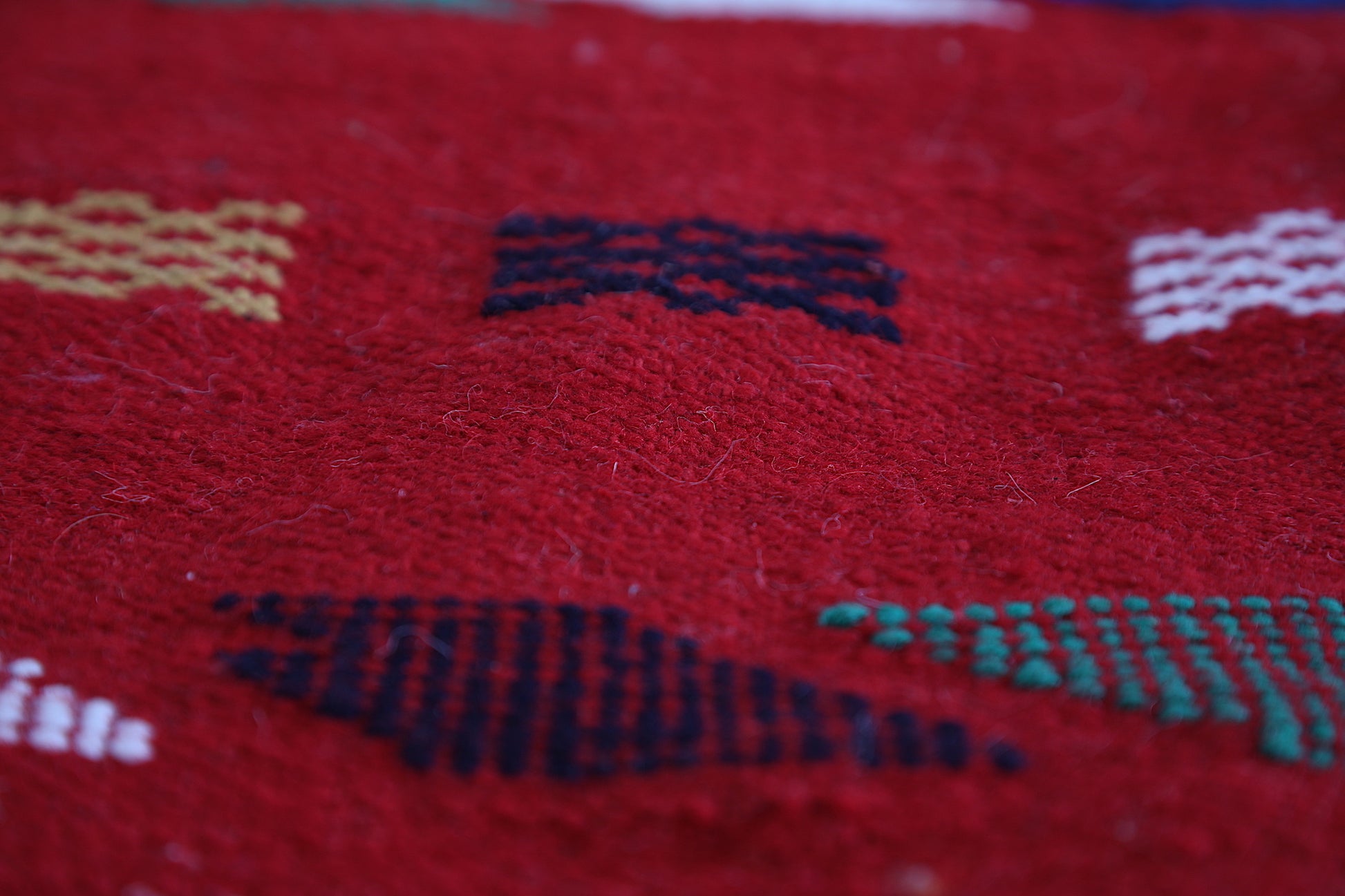 Vintage moroccan berber handwoven kilim rug 3.4 FT X 4.6 FT
