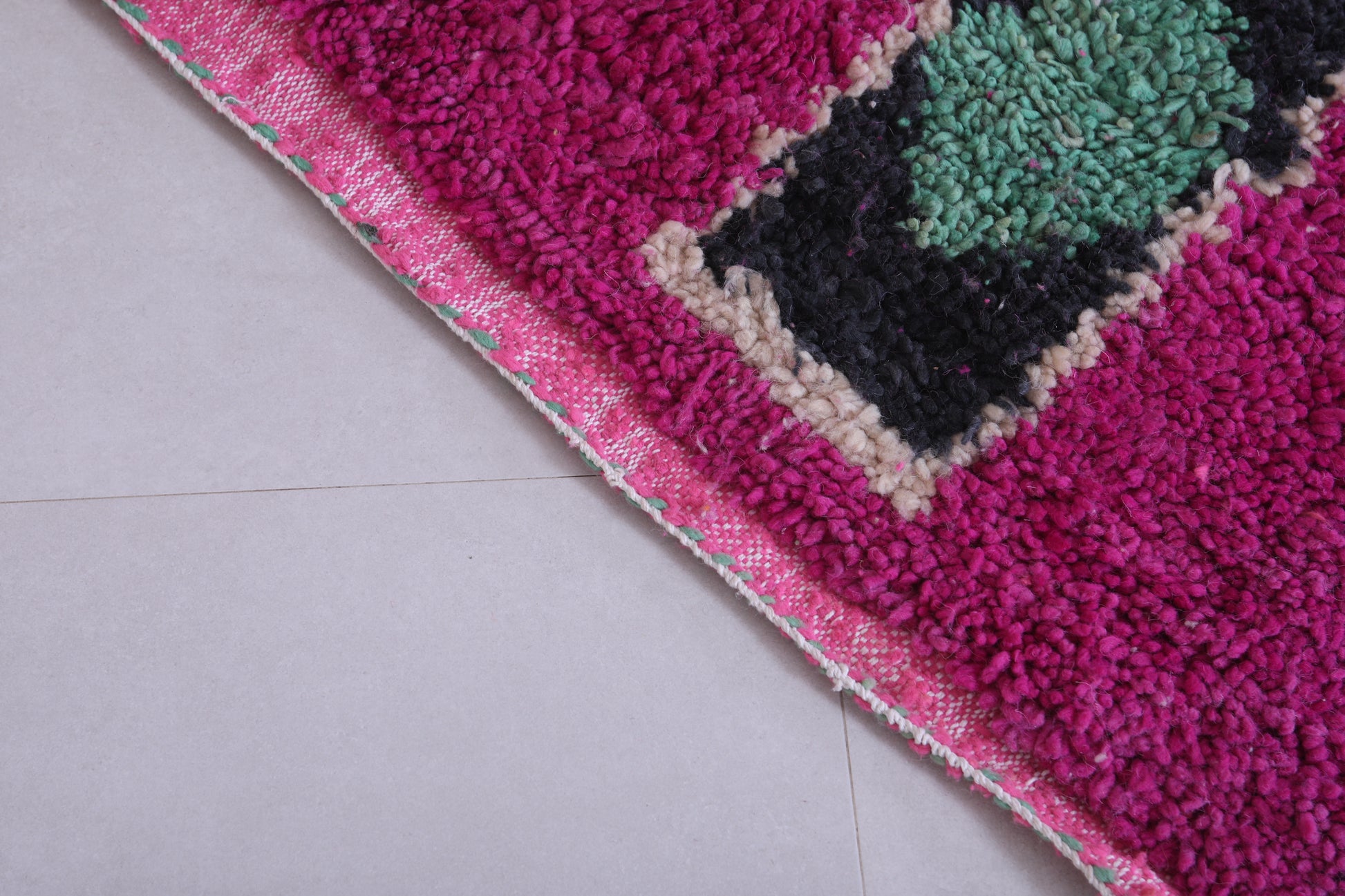 Colourful handmade moroccan berber contemporary rug 4.9 FT X 8.7 FT