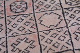 Vintage moroccan rug 5.5 X 7.3 Feet