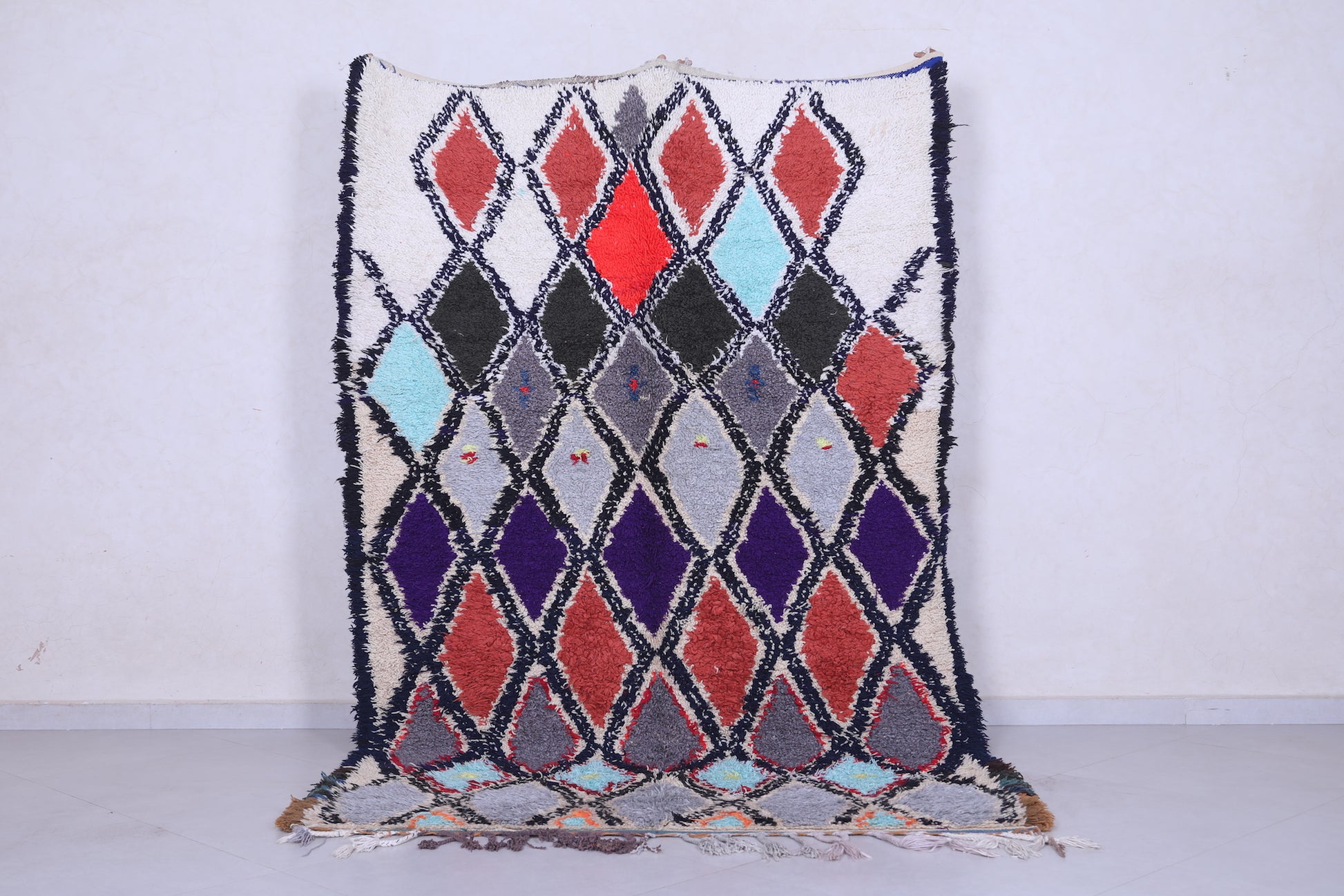 Vintage moroccan rug 5.3 X 8.3 Feet