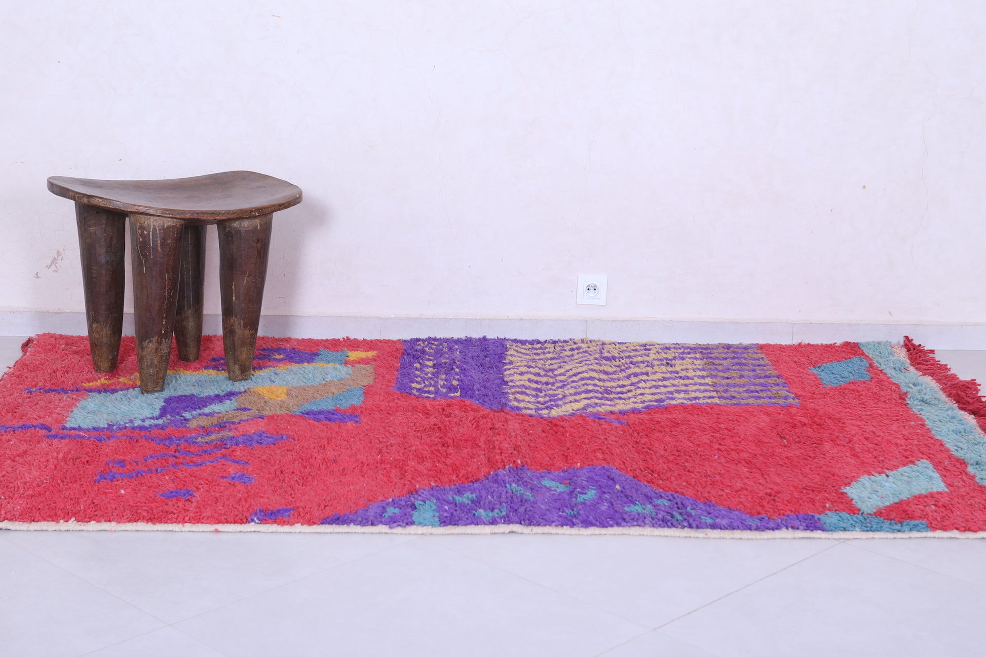 Vintage handmade moroccan berber rug 4.9 FT X 8.1 FT