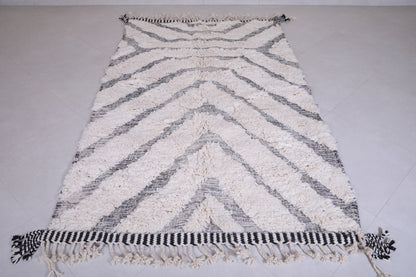 Moroccan beni ourain rug 4.9 X 8.2 Feet