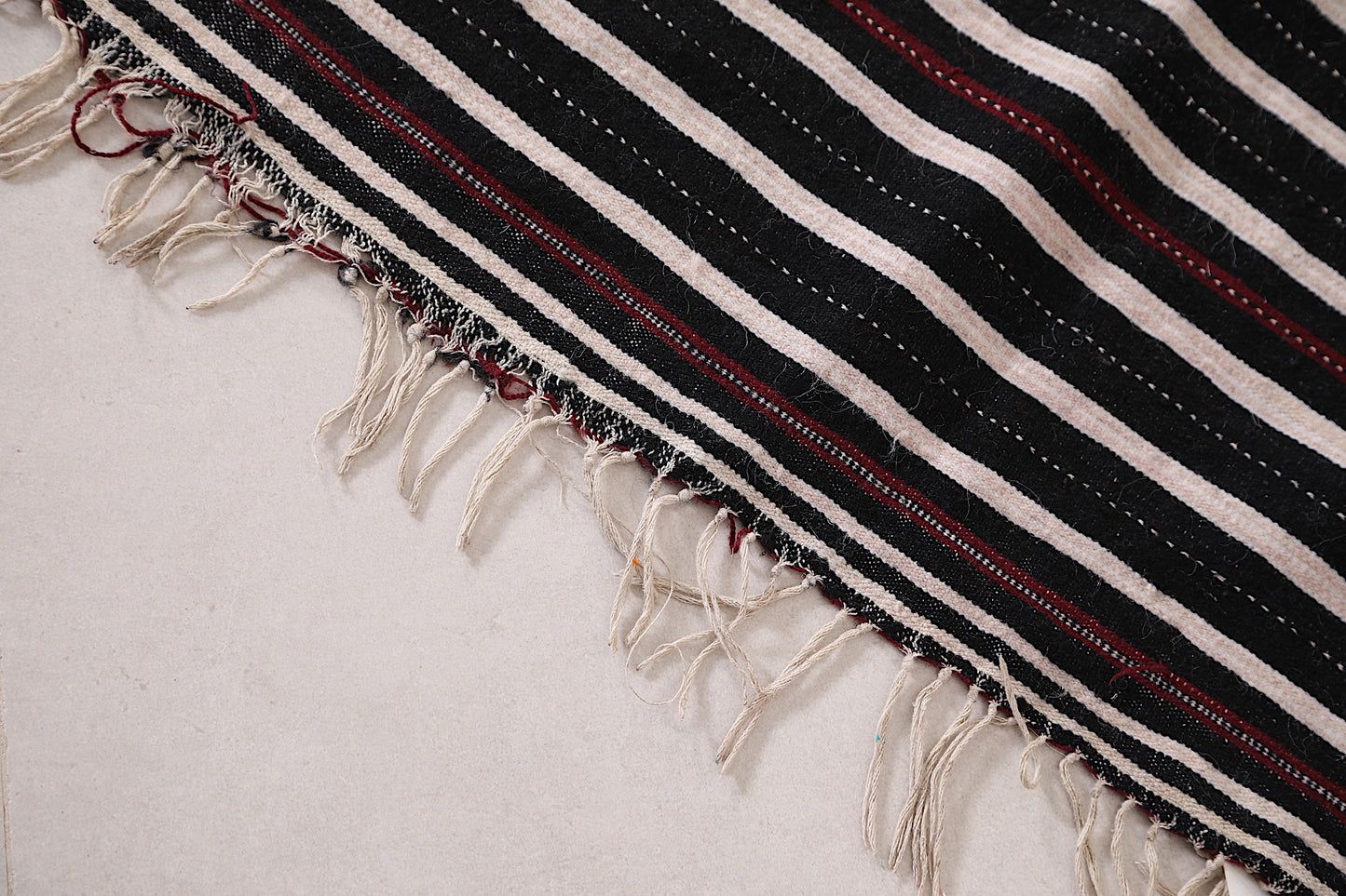Handira berber rug , Moroccan wedding blanket 3.6 FT x 5.7 FT