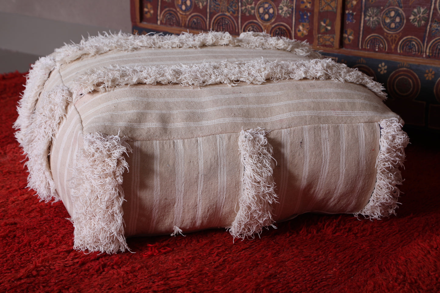Moroccan wedding blanket kilim berber pouf